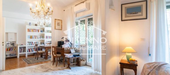 6 bedrooms Apartment in Rome, Italy No. 377719 3