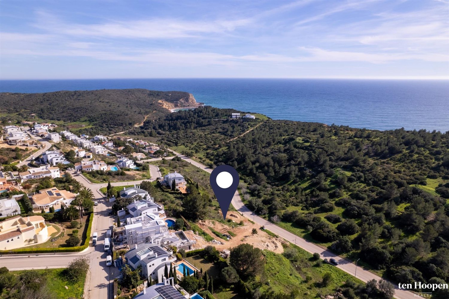 220m² Land in Budens, Portugal No. 210066