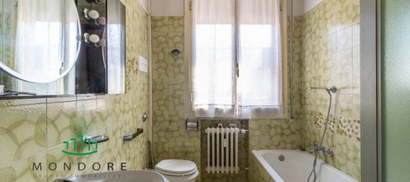 2 bedrooms Apartment in Bologna, Italy No. 321306 18