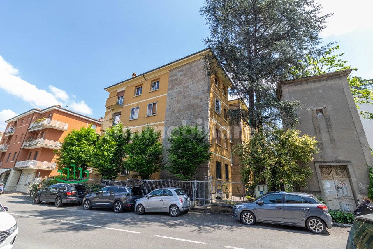 2 bedrooms Apartment in Bologna, Italy No. 321306