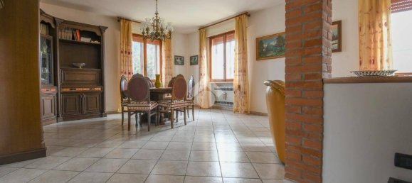 2 bedrooms Villa in Poggio Renatico, Italy No. 211090 10