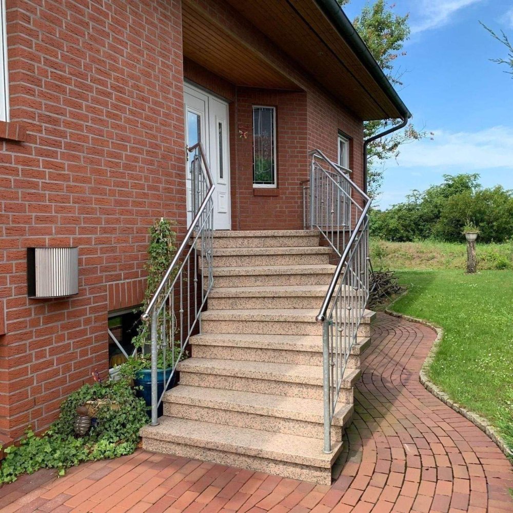 Casa de 9 habitaciónes en Nienburg, Germany No. 359687