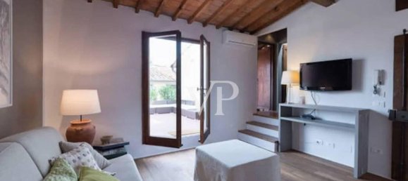 2 rooms Penthouse in Florence, Italy No. 22156 10