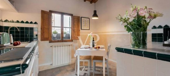2 rooms Penthouse in Florence, Italy No. 22156 2