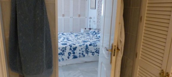 Villa de 5 dormitorios en Marbella, Spain No. 96113 37