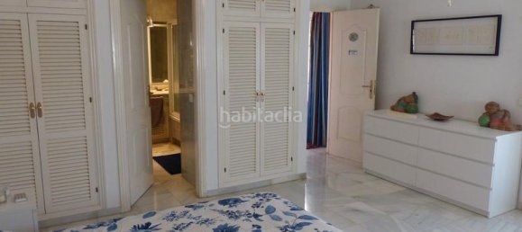 Villa de 5 dormitorios en Marbella, Spain No. 96113 28