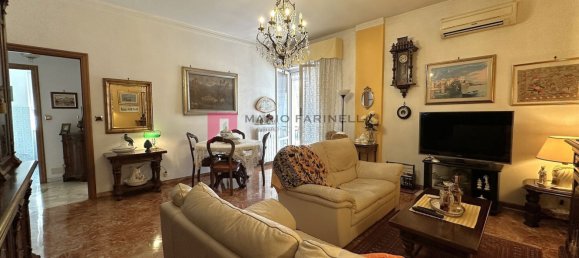3 bedrooms Apartment in Genoa, Italy No. 338900 4