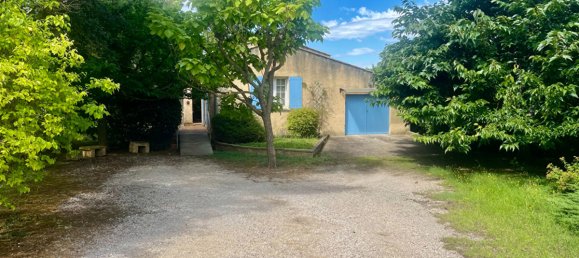 Casa de 4 habitaciónes en Robion, France No. 285631 4