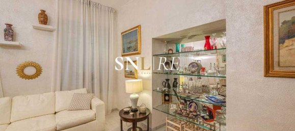 8 rooms Apartment in Florence, Italy No. 206337 21
