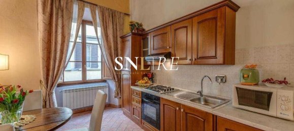 8 rooms Apartment in Florence, Italy No. 206337 32