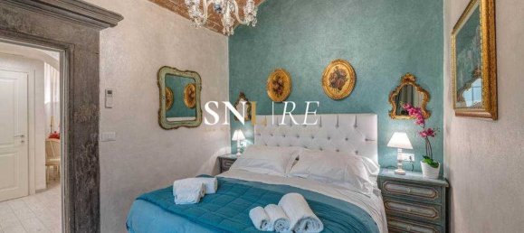 8 rooms Apartment in Florence, Italy No. 206337 15