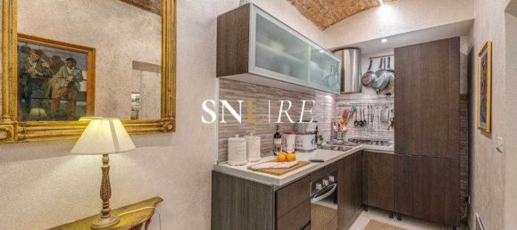 8 rooms Apartment in Florence, Italy No. 206337 16