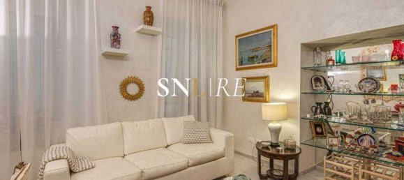 8 rooms Apartment in Florence, Italy No. 206337 25