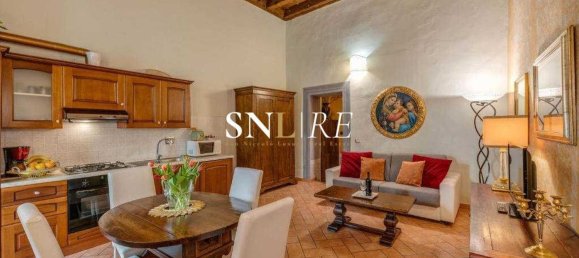8 rooms Apartment in Florence, Italy No. 206337 26
