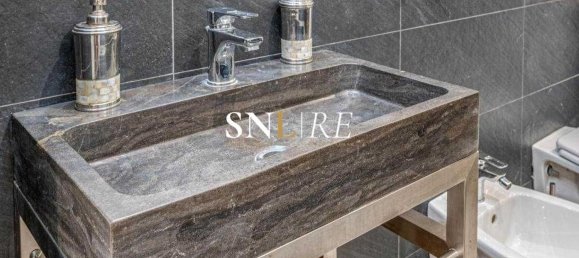 8 rooms Apartment in Florence, Italy No. 206337 17