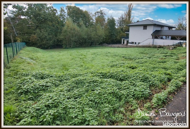 Terreno en Divonne-les-Bains, France 1000 m² No. 120042