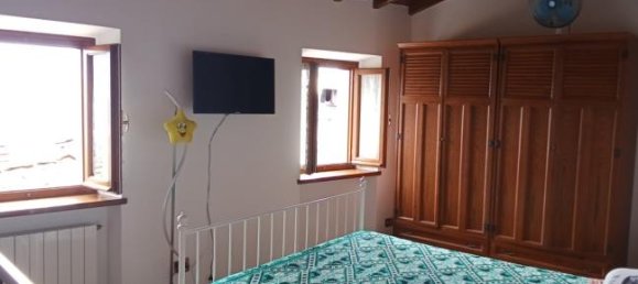 4 rooms House in Carrara, Italy No. 257148 7
