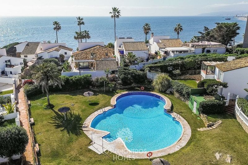 4 Schlafzimmer Stadthaus in Estepona, Spain, Nr. 230179