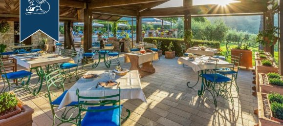 8 bedrooms Commercial property in Assisi, Italy No. 386277 15