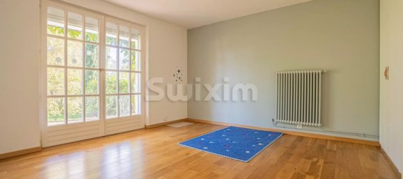 5 bedrooms House in Divonne-les-Bains, France No. 267053 8