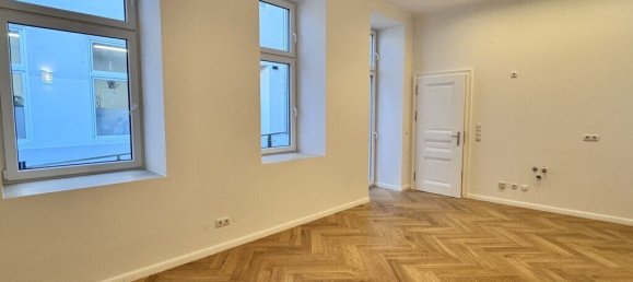 Коммерческая недвижимость 51м² в Нойбау, Австрия № 225124 4