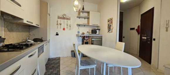 3 rooms Apartment in Ponteranica, Italy No. 8823 17