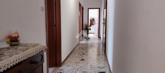 3 rooms Apartment in Occhiobello, Italy No. 274312 3