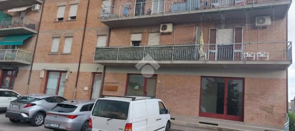 3 rooms Apartment in Occhiobello, Italy No. 274312 8