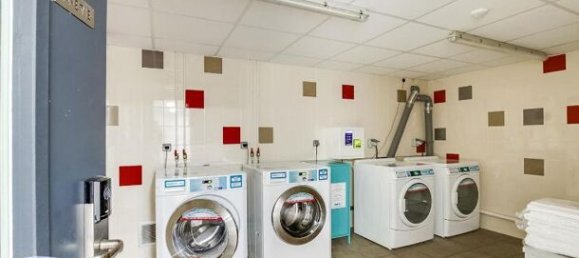 Estudio en Reims, France No. 80983 2