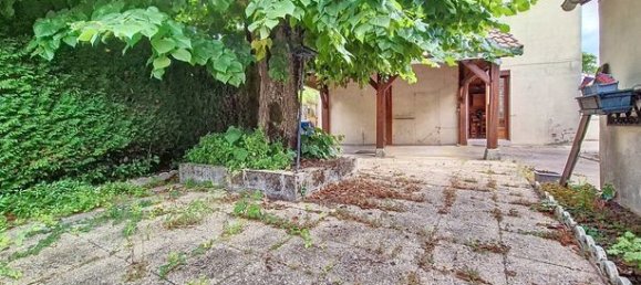 4 bedrooms House in Chatillon-Coligny, France No. 279682 13