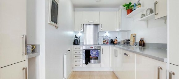 1 bedroom Apartment in London, United Kingdom No. 12820 4