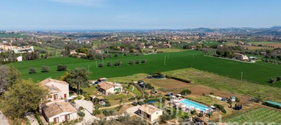 14 Schlafzimmer Grundstück in Ancona, Italy, Nr. 160283 12