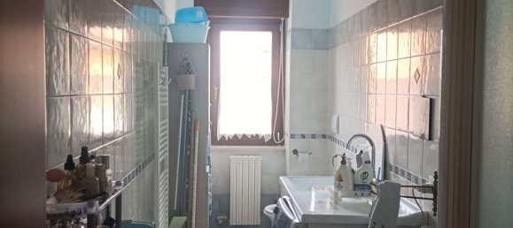 3-salle Appartement à Matrice, Italy No. 237302 14