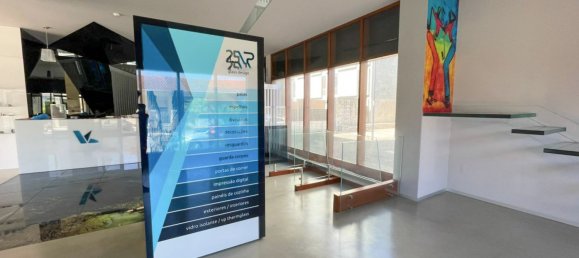 180m² Commercial property in Povoa de Varzim, Portugal No. 190544 3