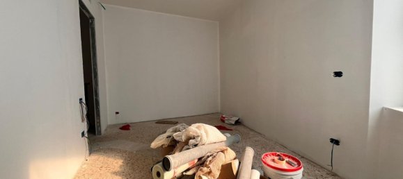 3 bedrooms Apartment in Carugo, Italy No. 359725 32