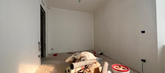 3 bedrooms Apartment in Carugo, Italy No. 359725 36