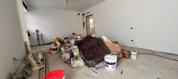 3 bedrooms Apartment in Carugo, Italy No. 359725 26