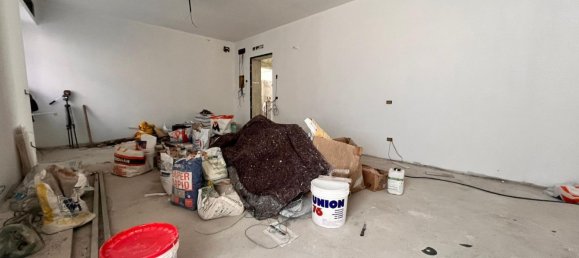 3 bedrooms Apartment in Carugo, Italy No. 359725 28