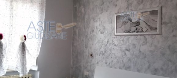 Apartamento de 5 habitaciónes en Avezzano, Italy No. 186698 2