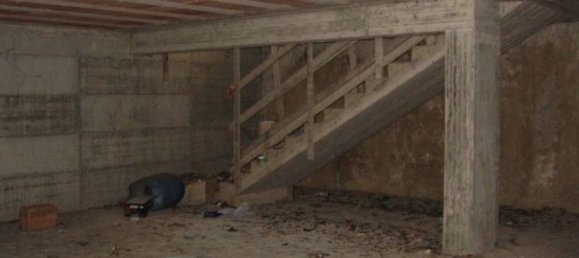 4 rooms Apartment in Sant'Egidio alla Vibrata, Italy No. 280290 3