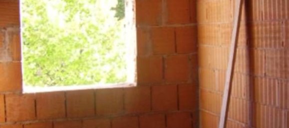 4 rooms Apartment in Sant'Egidio alla Vibrata, Italy No. 280290 8