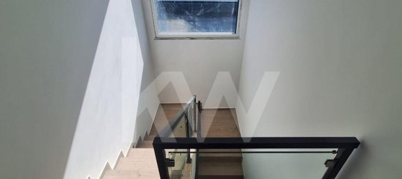 4 bedrooms House in Sesimbra, Portugal No. 145856 14