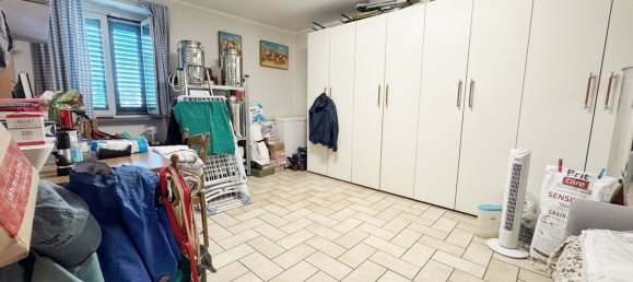 5 bedrooms House in Campi Bisenzio, Italy No. 379046 38