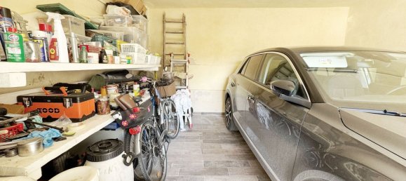 5 bedrooms House in Campi Bisenzio, Italy No. 379046 42