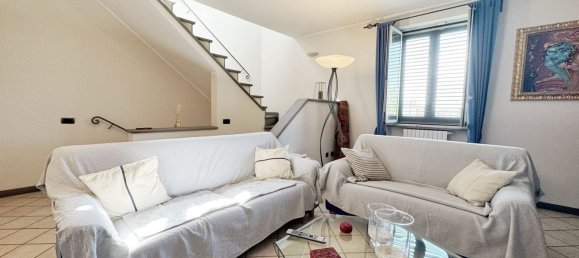 5 bedrooms House in Campi Bisenzio, Italy No. 379046 8