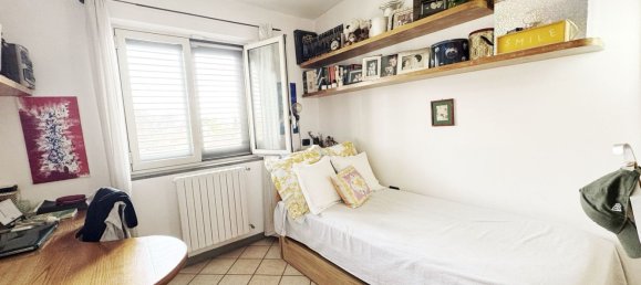 5 bedrooms House in Campi Bisenzio, Italy No. 379046 34