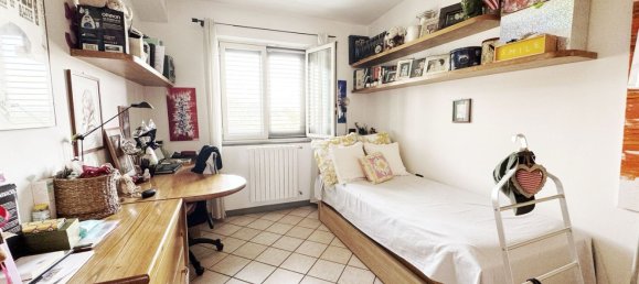 5 bedrooms House in Campi Bisenzio, Italy No. 379046 33