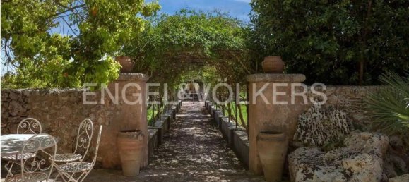 9 rooms House in Tricase, Italy No. 126333 5