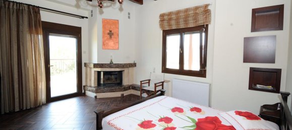 Вилла с 5 спальнями в Халкидики, Греция № 7809 12