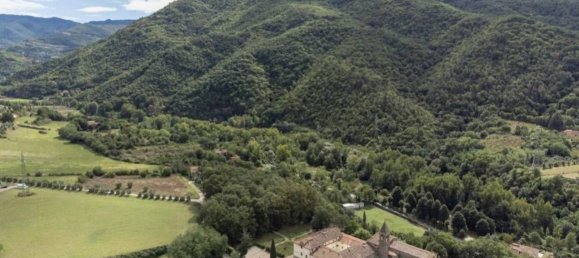 Gebäude in Dicomano, Italy 3000m², Nr. 167339 14